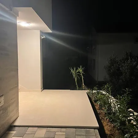 Vila Regina Apartment Regina With Swimming Pool Jezera Exterior photo