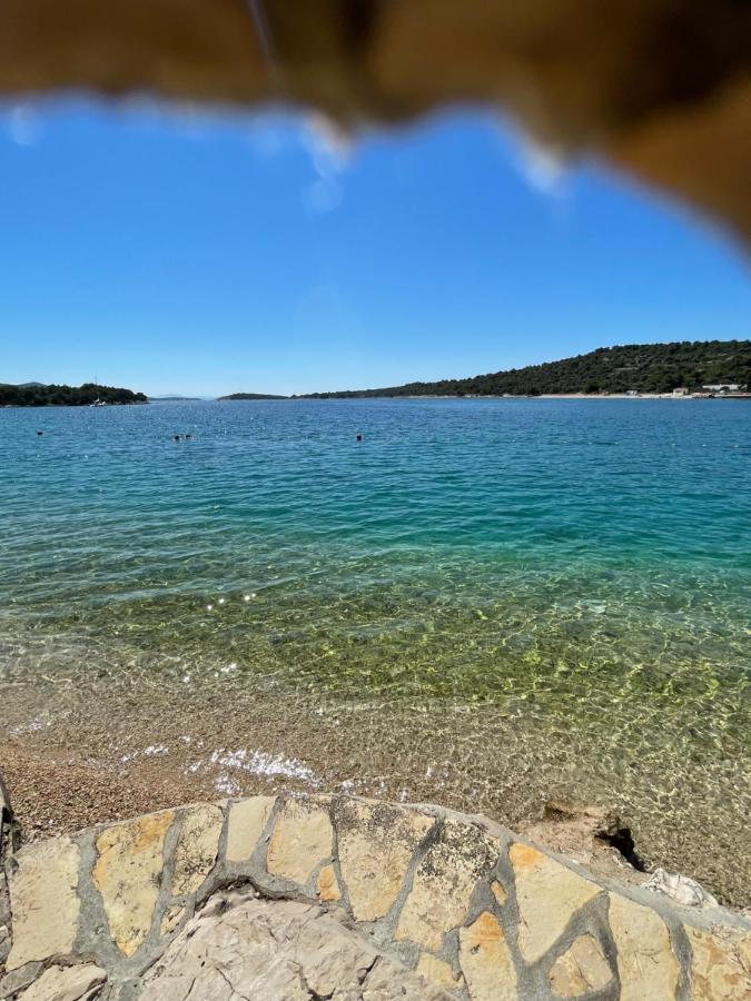 Regina Regina With Swimming Pool Apartma Jezera